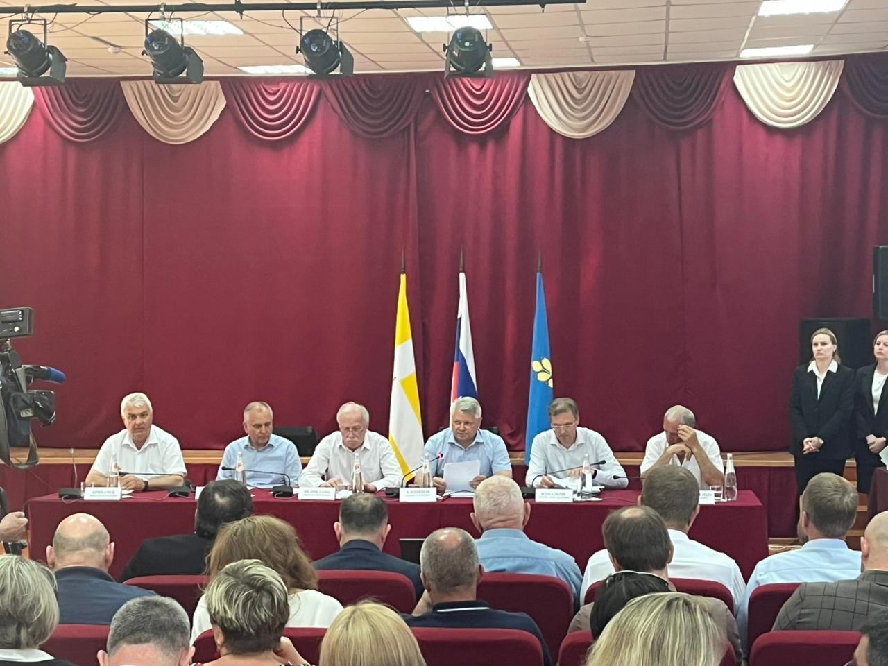 Заседание оперативного штаба.