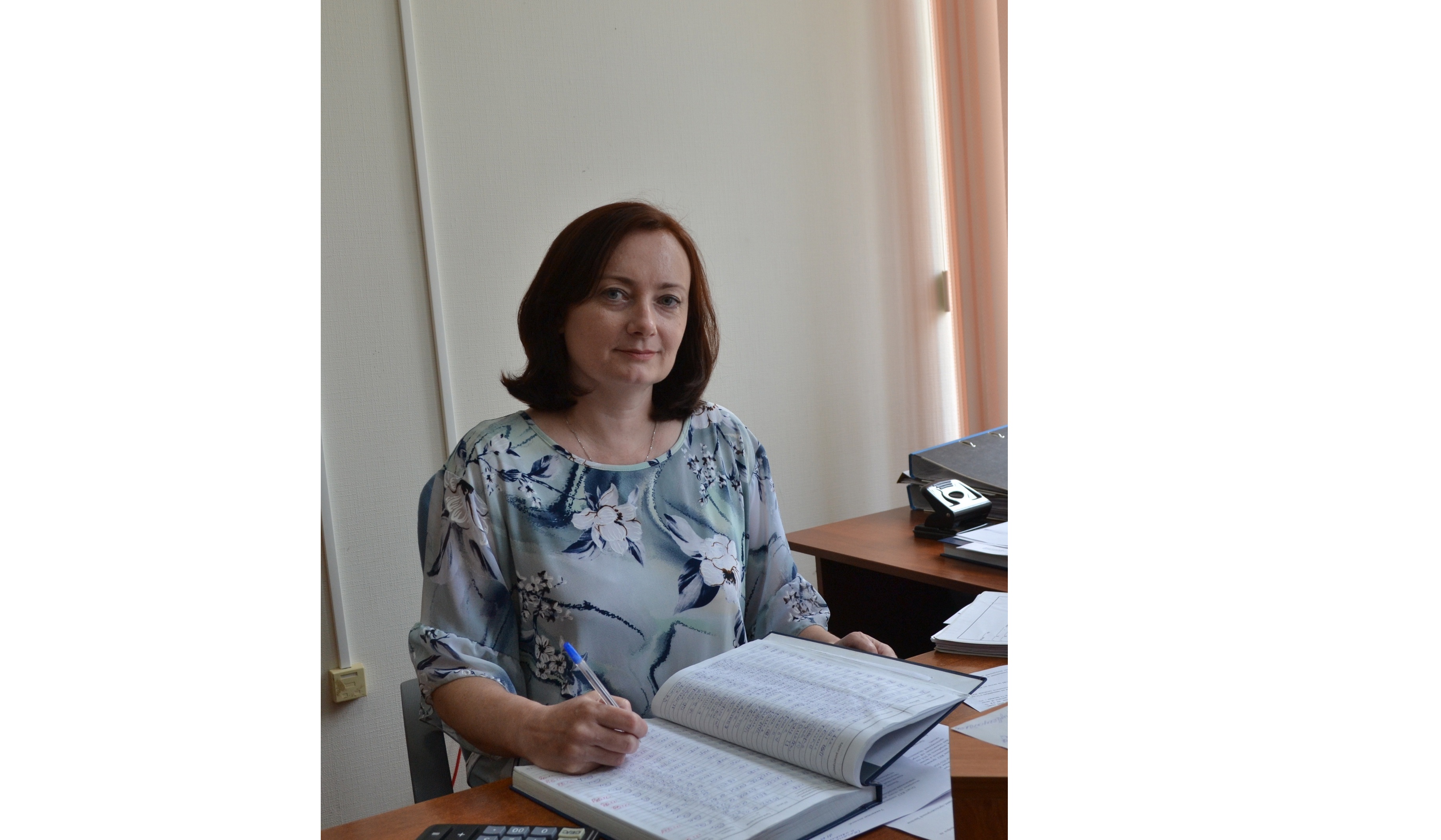 К Дню социального работника.