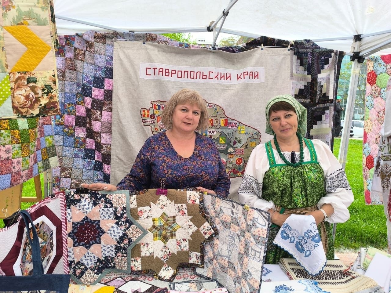 Фестиваль народного творчества «Мир традиций - мир России».