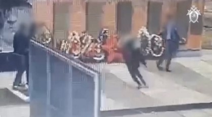 В Александровском округе четверо молодых людей признаны виновными в осквернении символов воинской славы России. В Александровском округе четверо молодых людей признаны виновными в осквернении символов воинской славы России.